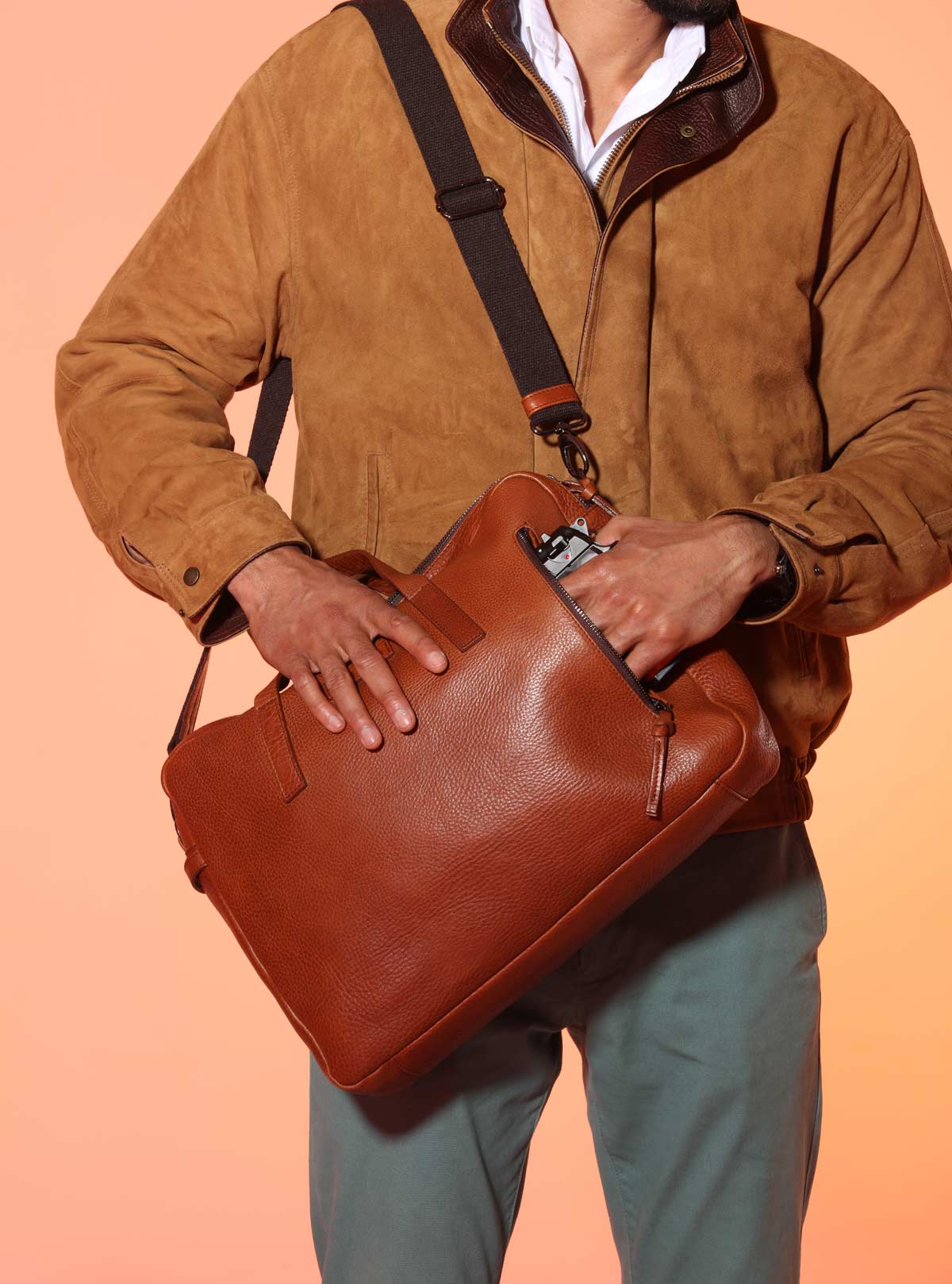 David Concealed-Carry Men's Italian Leather Bags From The Yellowstone Collection